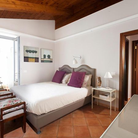 Amore Rentals - Appartamento Terrazza Tasso Сорренто Экстерьер фото