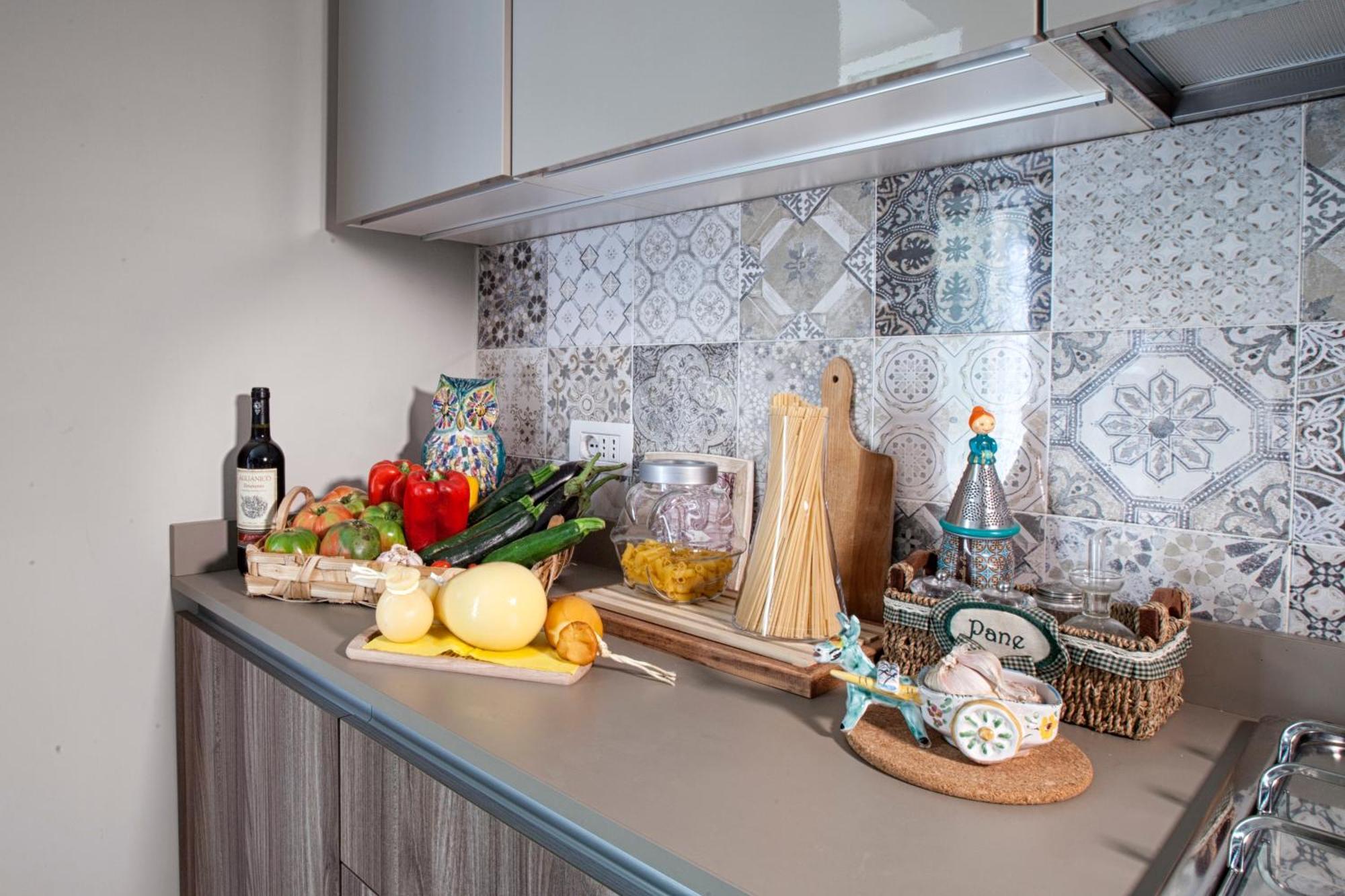 Amore Rentals - Appartamento Terrazza Tasso Сорренто Экстерьер фото