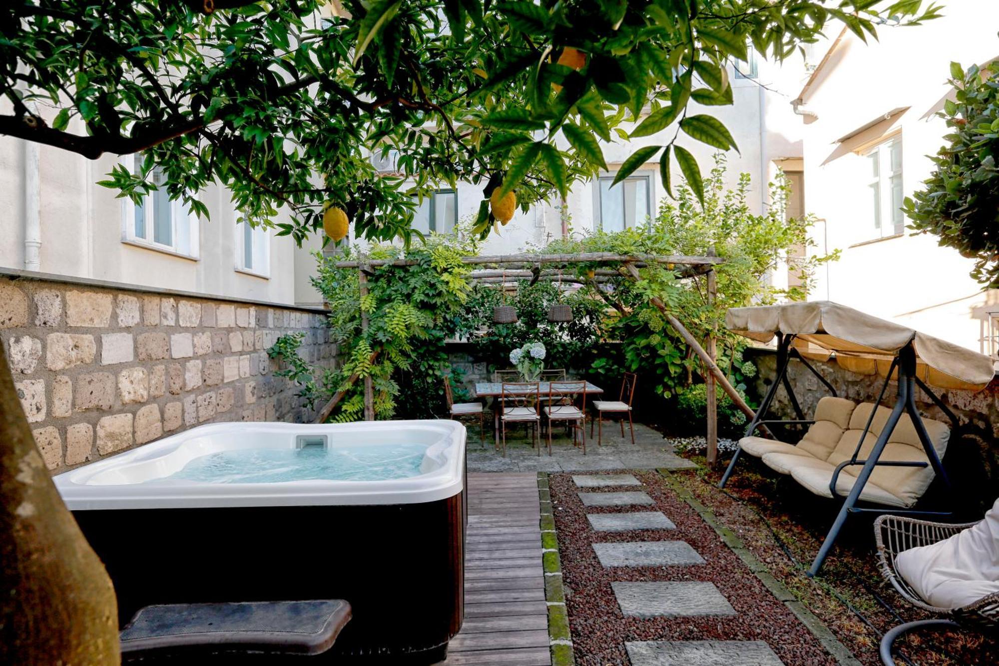 Amore Rentals - Appartamento Terrazza Tasso Сорренто Экстерьер фото