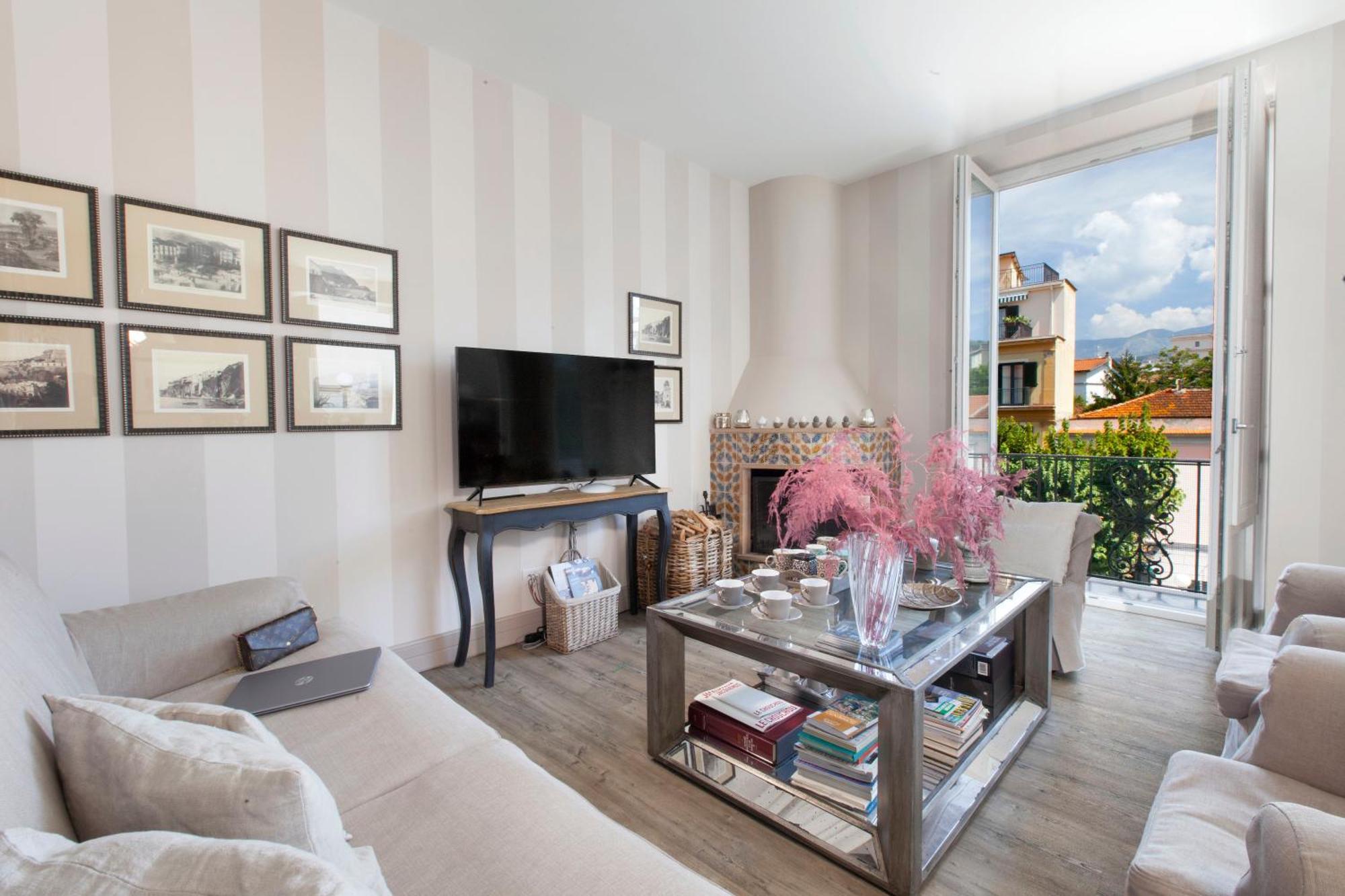 Amore Rentals - Appartamento Terrazza Tasso Сорренто Экстерьер фото